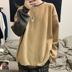 INStudio - Two-Tone Sweatshirt INStudio - Two-Tone Sweatshirt