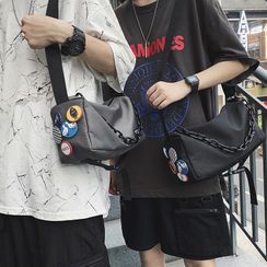 EAVALURE - 尼龍斜挎包 EAVALURE - 尼龍斜挎包