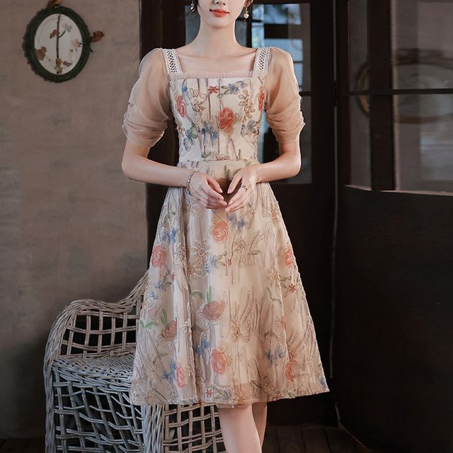 Risthan - Puff-Sleeve Square-Neck Floral Print Lace Trim A-Line Cocktail  Dress | YesStyle