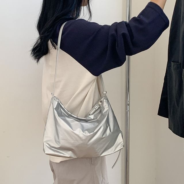 FAYLE-Plain Nylon Shoulder Bag