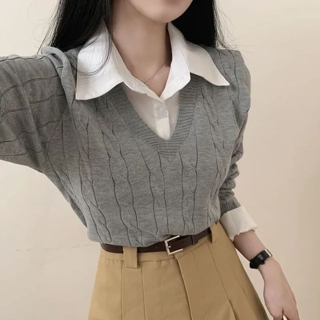 Yako-Mock Two-Piece Long-Sleeve Collared Knit Top