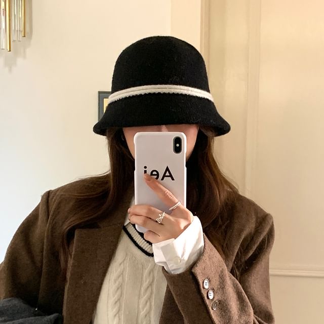 Combon-Two Tone Cloche Hat