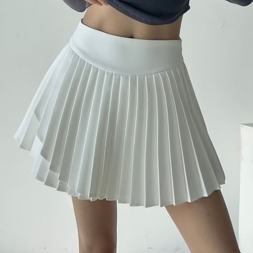 Yukis Mid Rise Plain Mini Pleated Skirt YesStyle