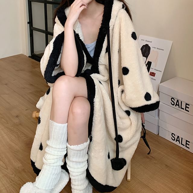 Dazzli-Dotted Flannel Pajama Robe