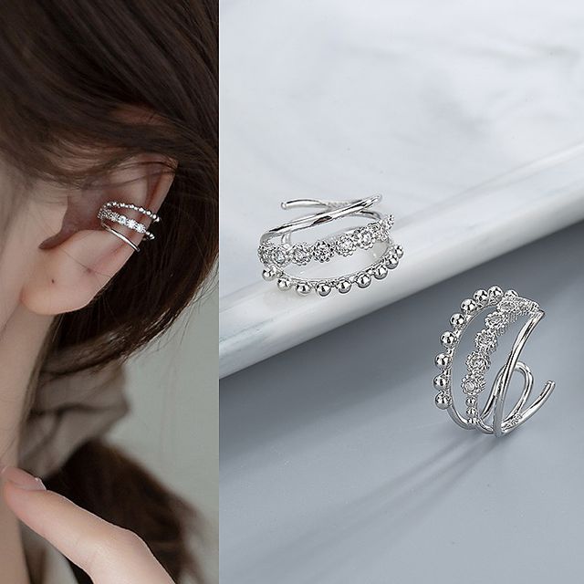 Chimerro-Rhinestone Layered Alloy Cuff Earring
