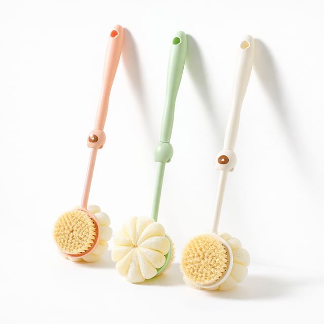 Buttermilk-Hanging Shower Ball Back Scratcher