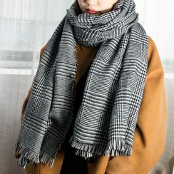 Pompabee - Plaid Scarf Pompabee - Plaid Scarf