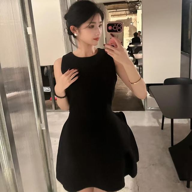 chinese dress ladies Black Sleeveless A-Line Belted Dress