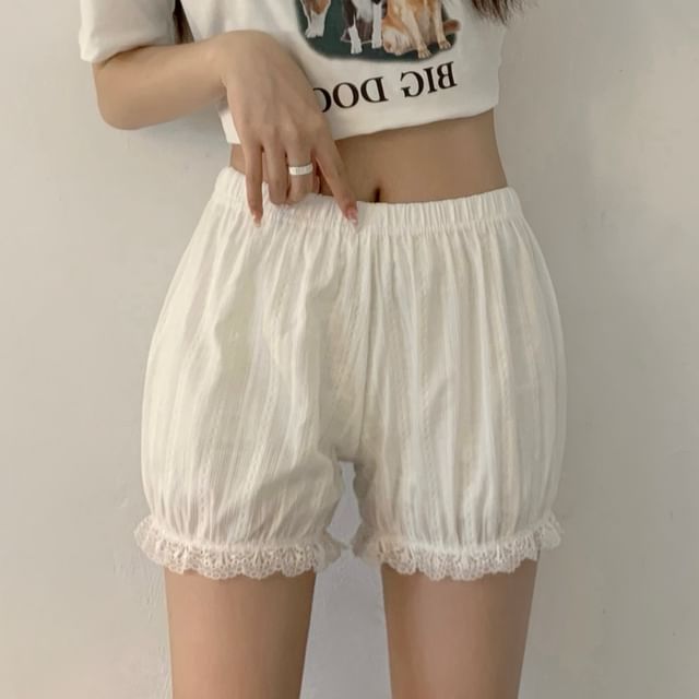 【THEAIRTOWN】tweny lace balloon short Bexiroe - Mid Rise Plain Balloon Shorts | YesStyle