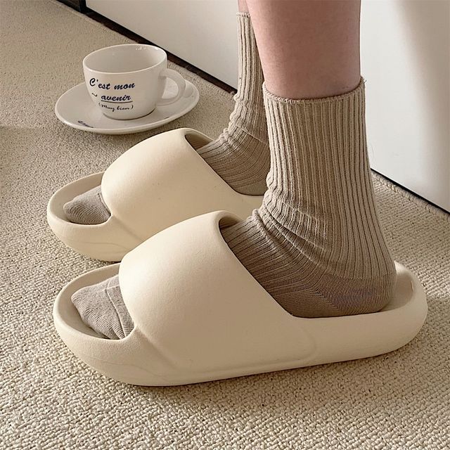 Honkizz-Plain Platform Home Slippers