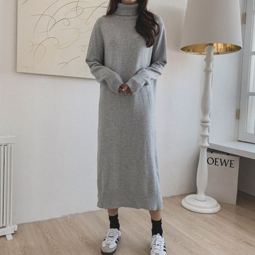 Turtleneck midi best sale sweater dress