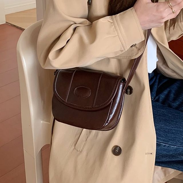Indenis-Flap Crossbody Bag