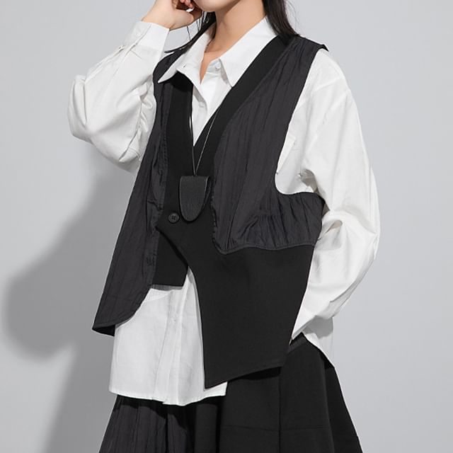 KUMI-V-Neck Plain Asymmetrical Panel Button Vest