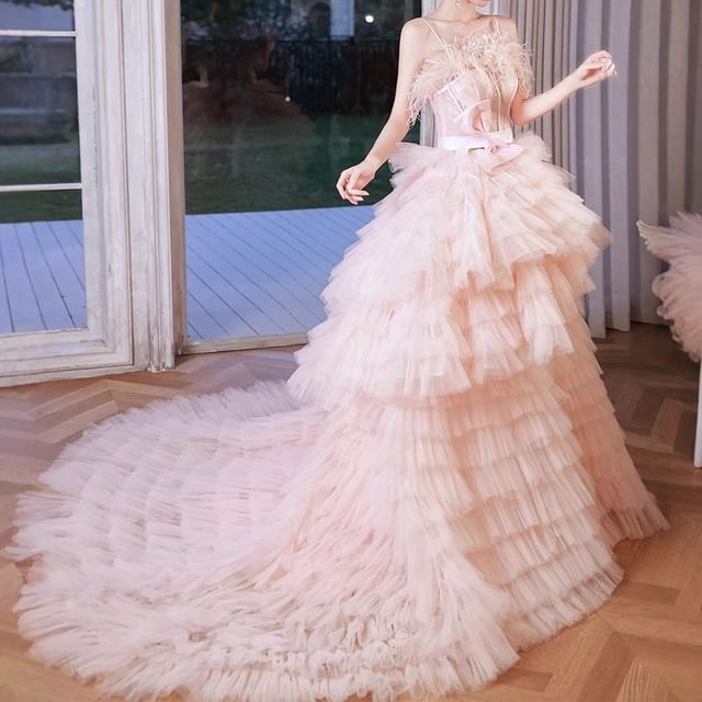 DreesHouse-Spaghetti Strap Plain Ruffle A-Line Wedding Gown