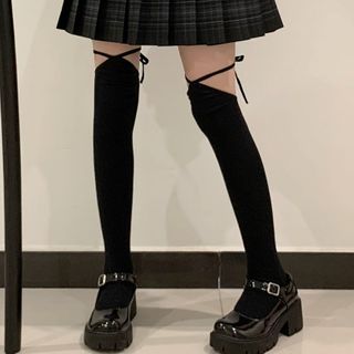 Sayaka - Bow Back Tall Socks | YesStyle