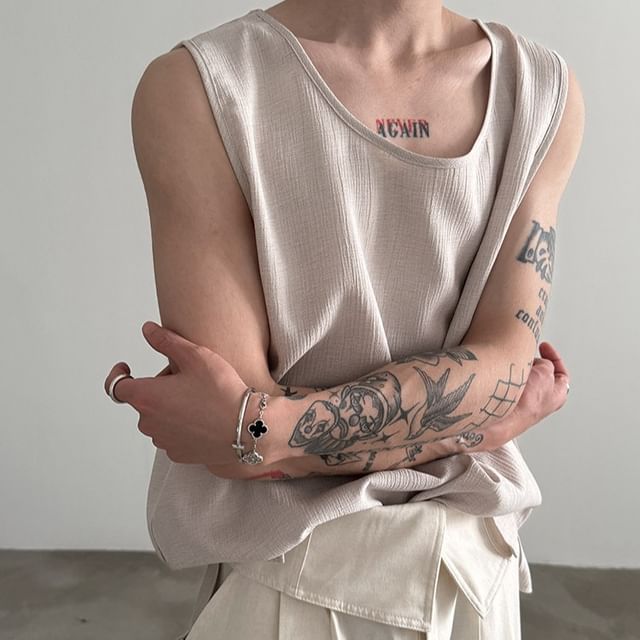 Nahagin-Scoop Neck Plain Oversized Tank Top