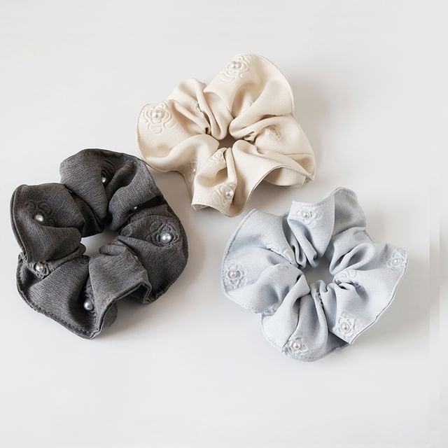 Allyrinta-Beaded Scrunchie