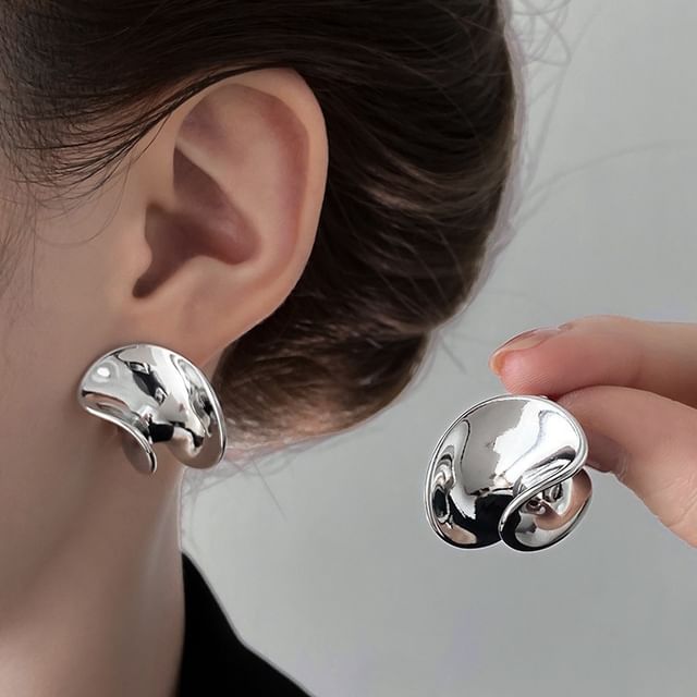 Jael-Irregular Ear Stud