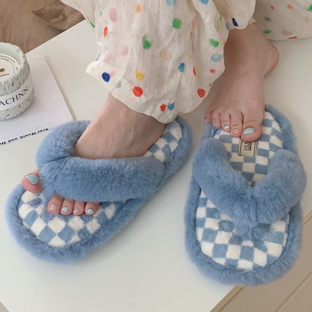 Honkizz-Checkerboard Fluffy Home Slippers