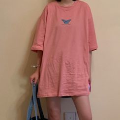 XGZ - Butterfly Print Elbow-Sleeve T-Shirt XGZ - Butterfly Print Elbow-Sleeve T-Shirt