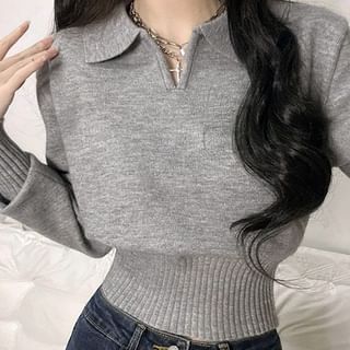 Essere-Collared Notch Neck Plain Ribbed Knit Cropped Sweater