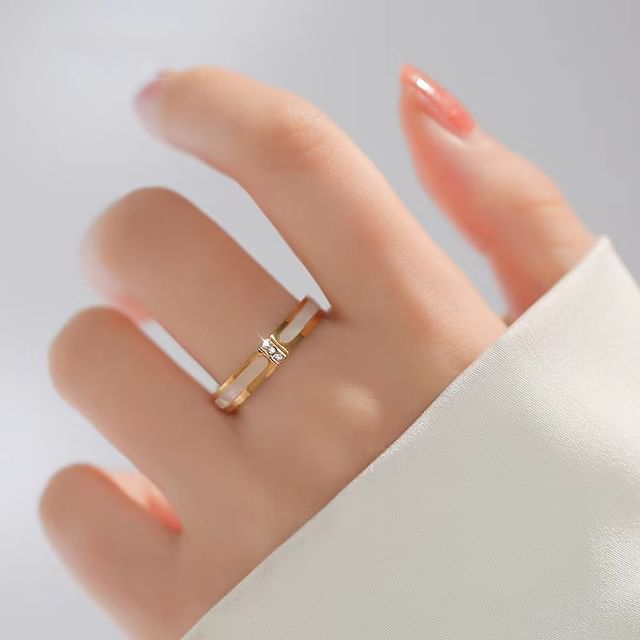 Gaya-Rhinestone Ring