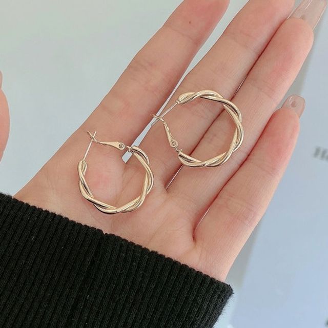 Jael-Twist Loop Alloy Stud Earring