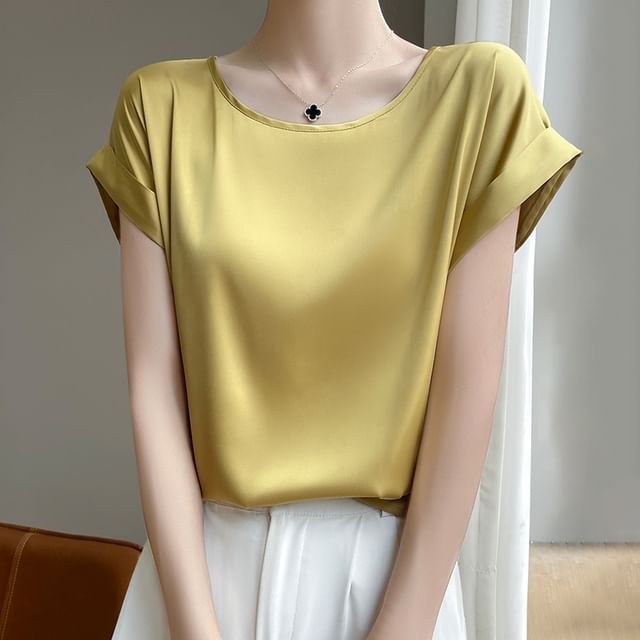 Weelop-Short-Sleeve Round Neck Plain Satin Top