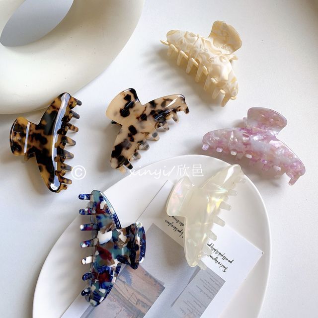 Mentosi-Acetate Hair Claw