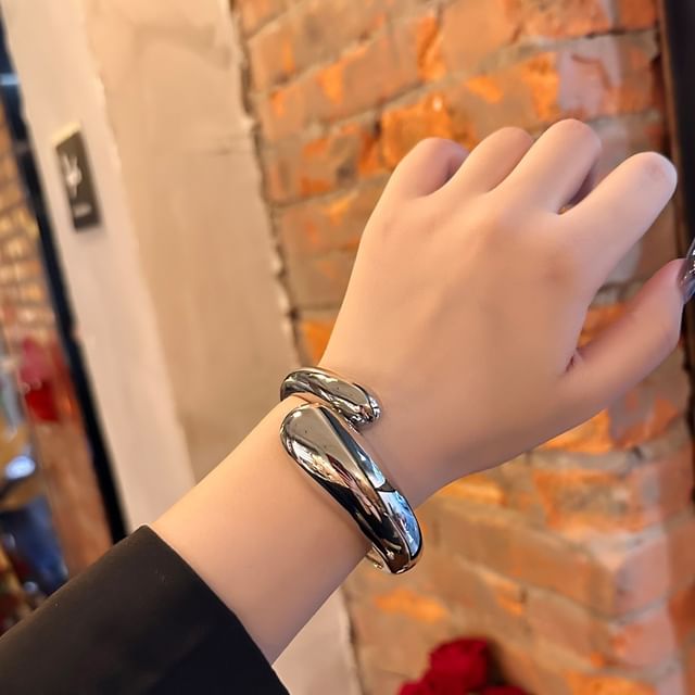 Jael-Polished Alloy Open Bangle
