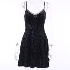 Solvor - Spaghetti Strap Lace Trim Jacquard Mini Dress Solvor - Spaghetti Strap Lace Trim Jacquard Mini Dress