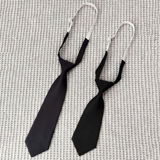 Prodigy-Plain Pre-Tied Necktie