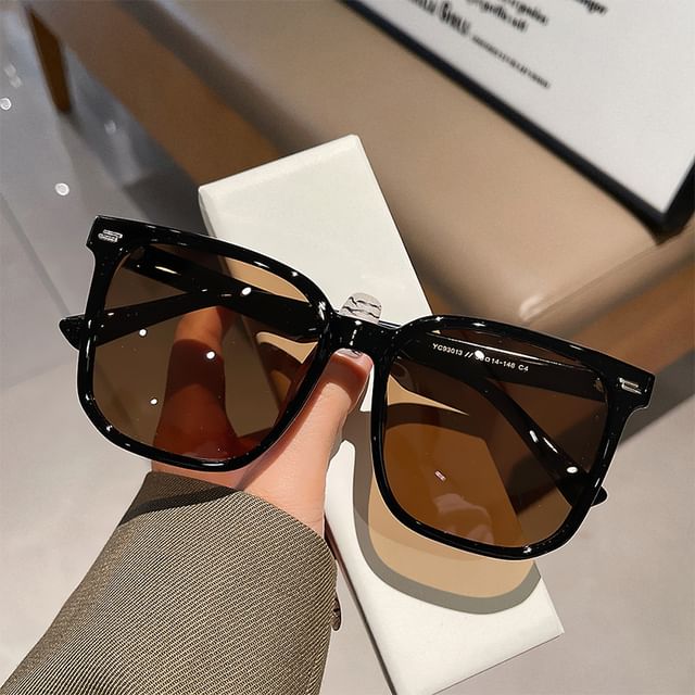 MOL Girl-Square Frame Sunglasses