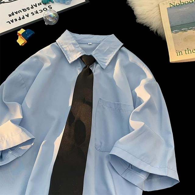 Whyessa-Short Sleeve Collared Plain Pocket Shirt