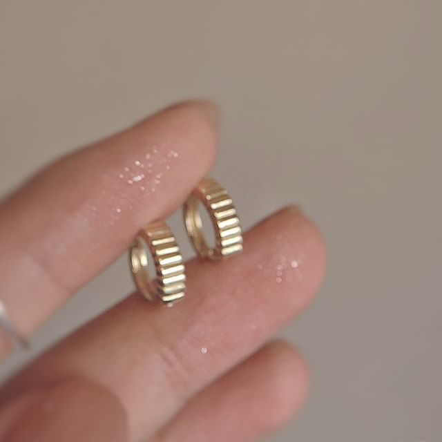 Seirios-Copper Huggie Earring