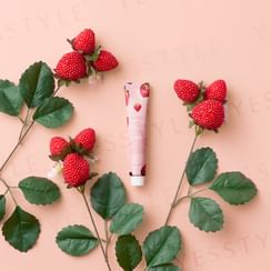 Daily Aroma Japan Strawberry Mini Hand Cream
