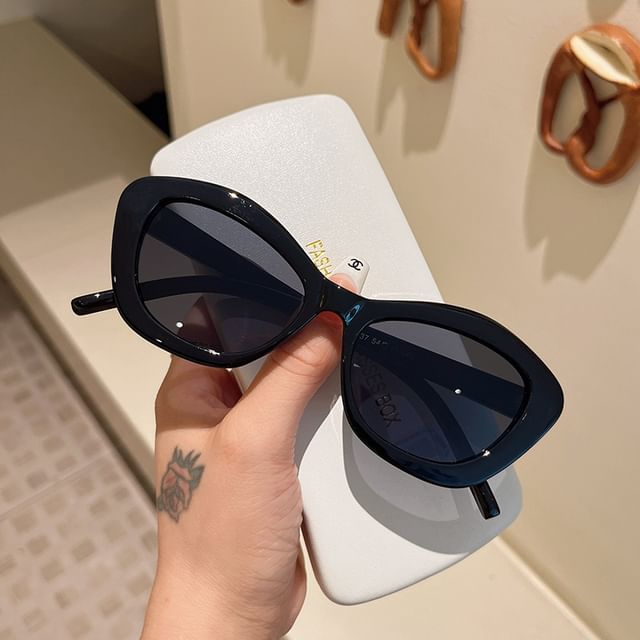 Aisyi-Cat Eye Sunglasses