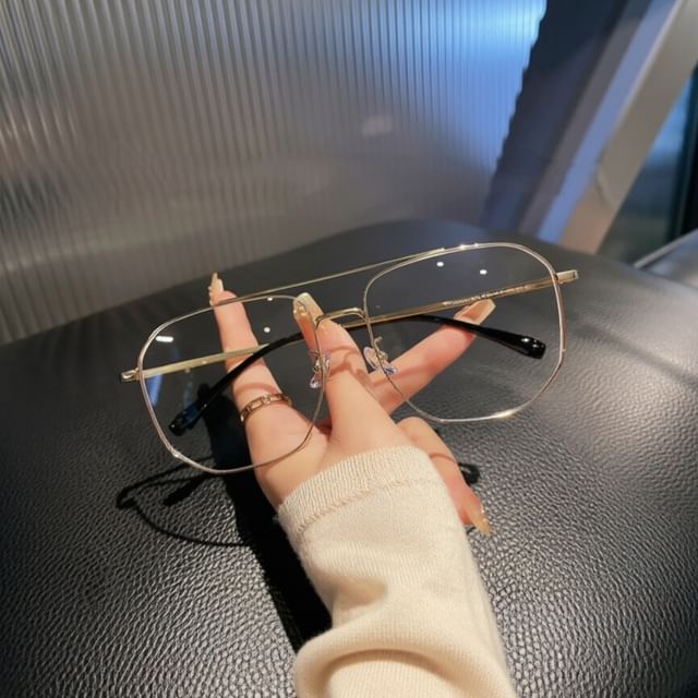 MOL Girl-Thin Frame Sunglasses