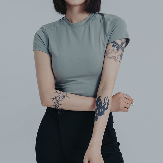 SIMPLE BLACK-Plain Short-Sleeve T-Shirt