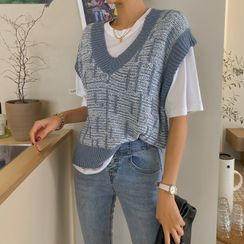 DABAGIRL - V-Neck Ringer Knit Vest DABAGIRL - V-Neck Ringer Knit Vest