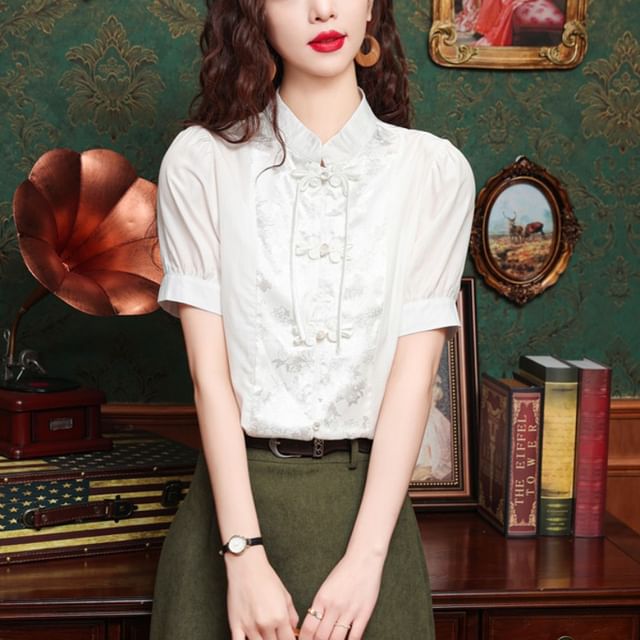 Dragan Pulse-Short-Sleeve Mandarin Collar Jacquard Frog Button Blouse