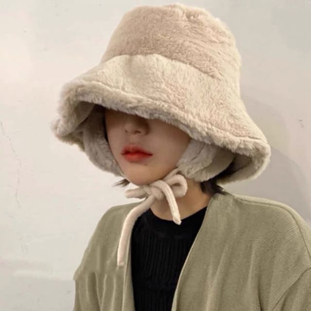 Sparktage-Fluffy Bucket Hat