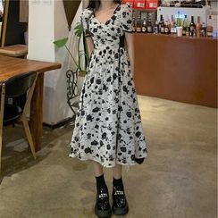 Apotheosis - Short Sleeve Sweetheart Neckline Floral Mini A-Line Dress / Midi A-Line Dress