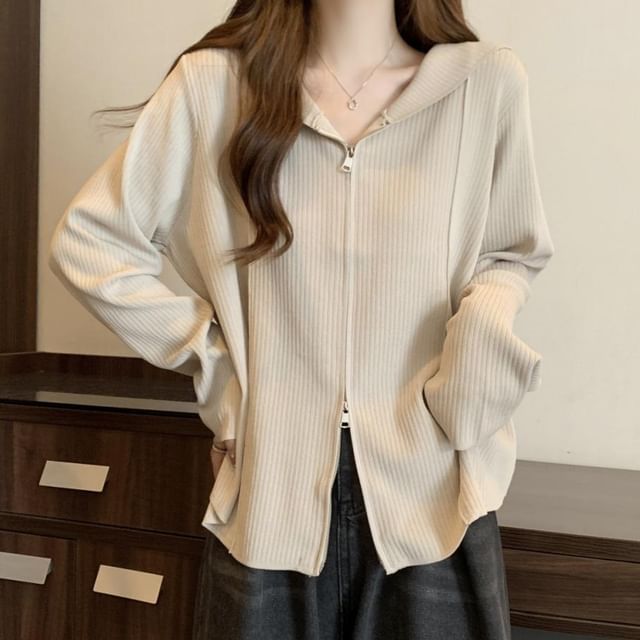Sisyphi-Hooded Plain Zip-Up Jacket