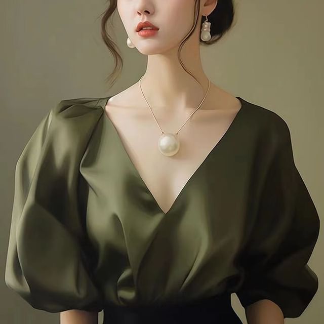 Everose-Puff Sleeve V-Neck Plain Blouse