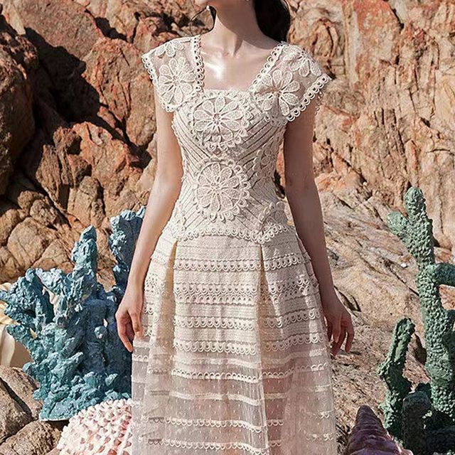 yesstyle party dress Alberlino - Sleeveless Lace Midi A-Line Party Dress