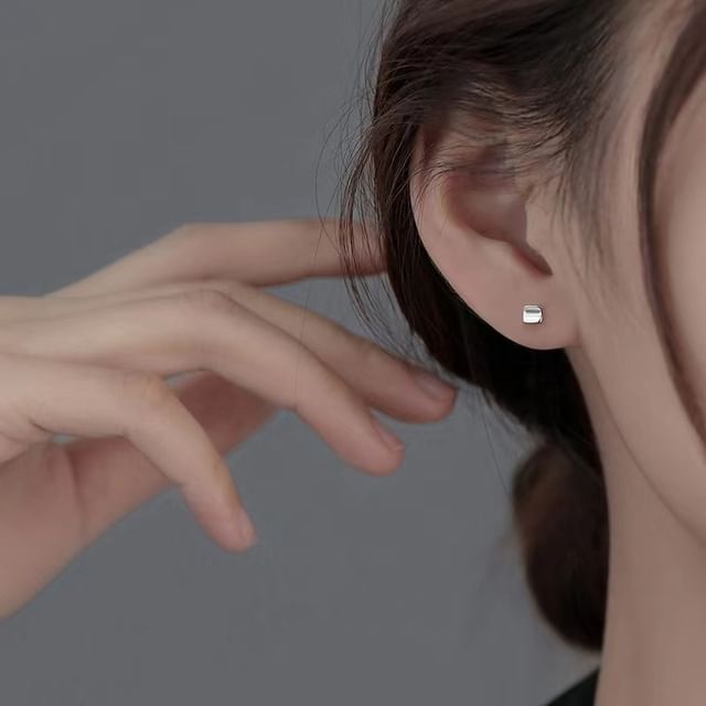 pexrl jewelry-925 Sterling Silver Square Stud Earring