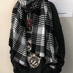 Koiyua - Houndstooth Scarf Koiyua - Houndstooth Scarf