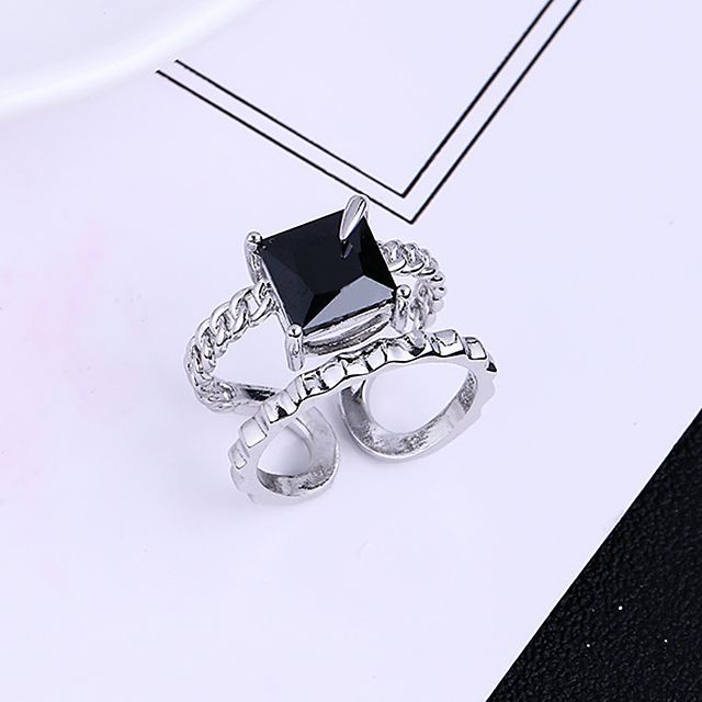 Chimerro-CZ Layered Ring