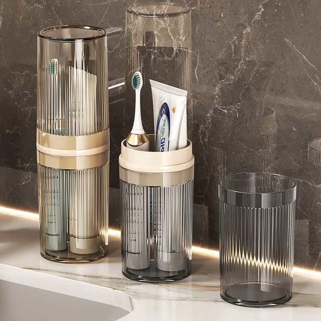 Showroom-Plastic Travel Toothbrush Case Set